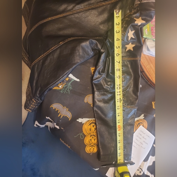 Leather jacket - Picture 8 of 9